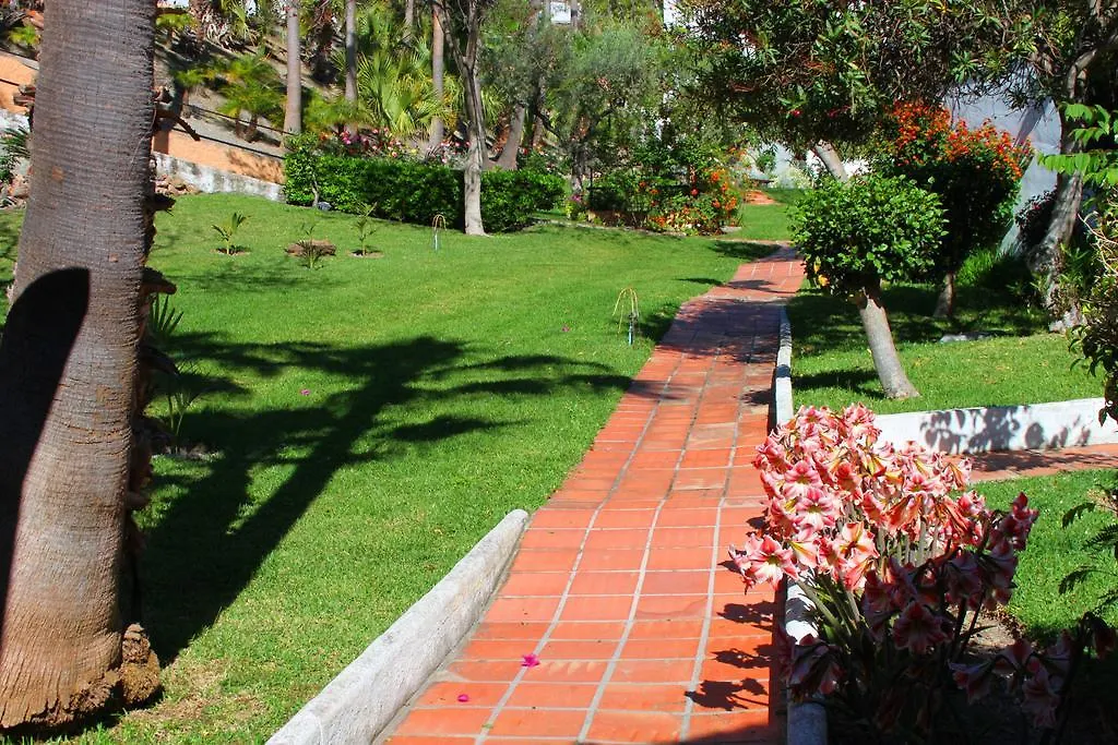 Apartament El Capistrano Nerja Guy P. Way