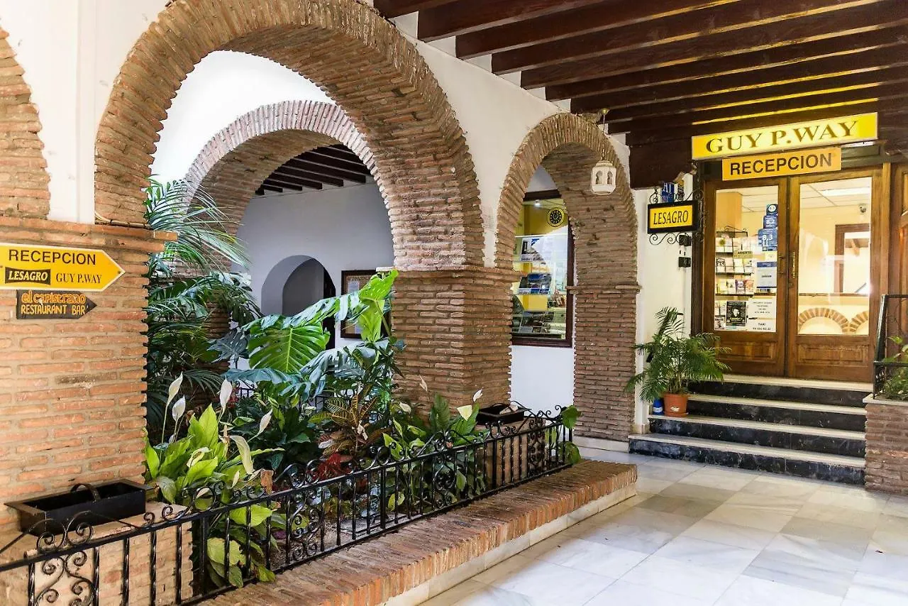 Apartament El Capistrano Nerja Guy P. Way