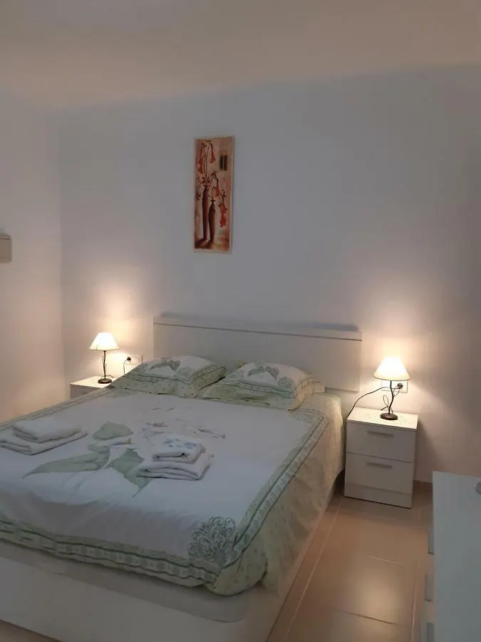 Apartament El Capistrano Nerja Guy P. Way